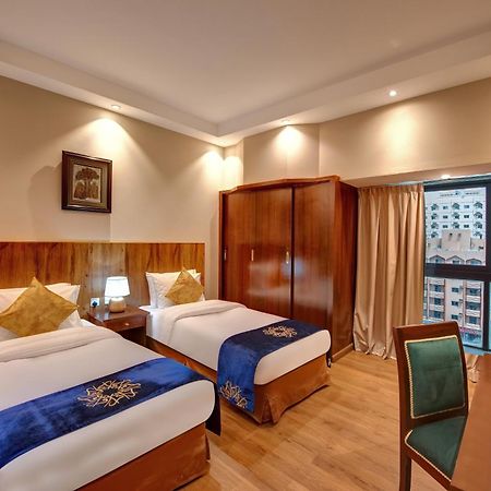Hotel Al Bustan Flats Schardscha Exterior foto