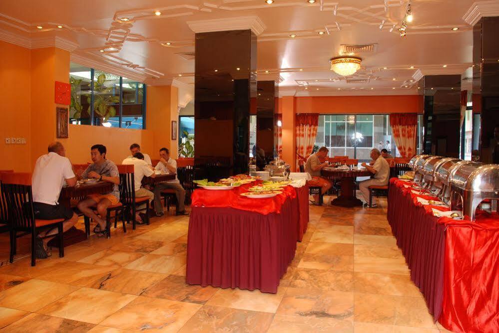 Hotel Al Bustan Flats Schardscha Exterior foto